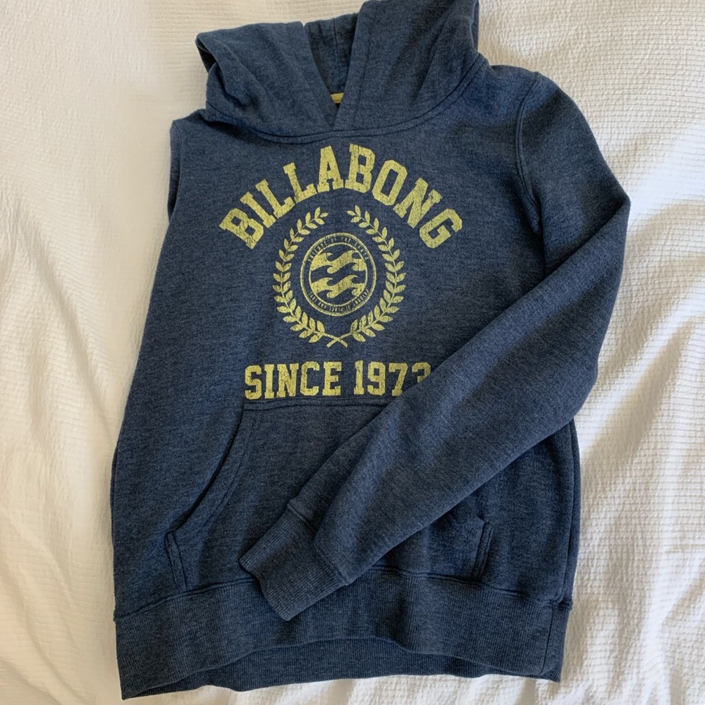 billabong sweatshirt!